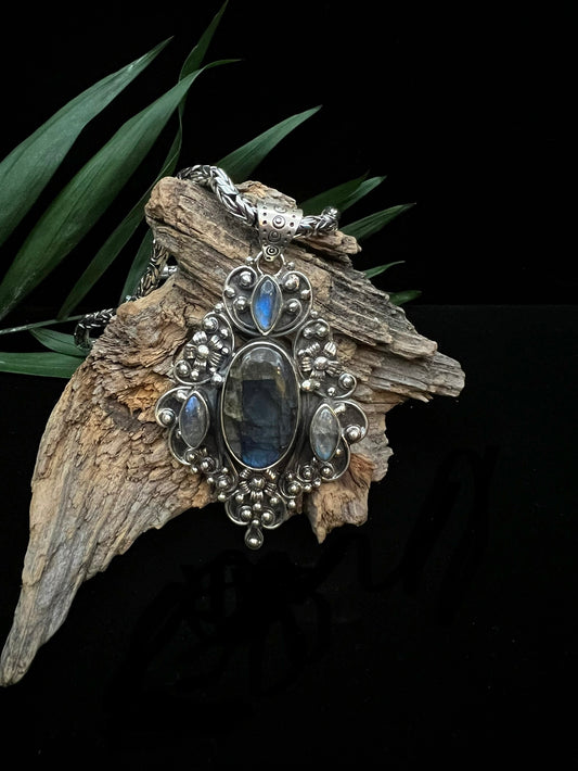 Ornate Floral Labradorite Pendant